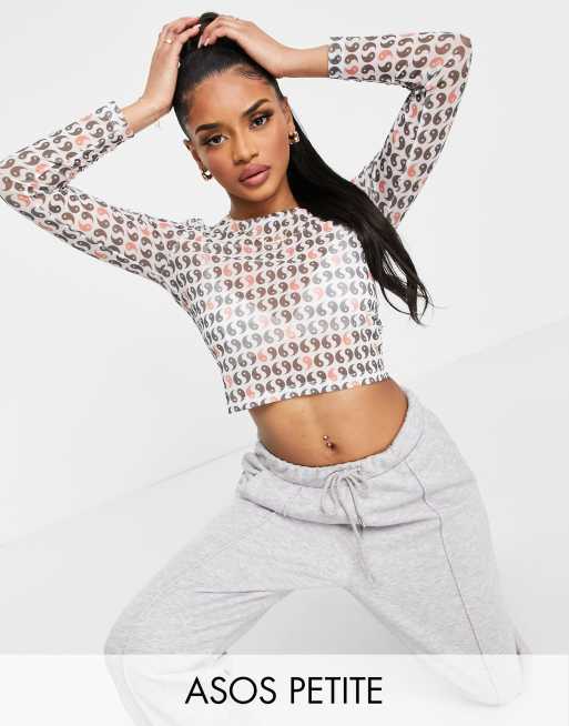 ASOS DESIGN Petite - Exclusives - Crop top van mesh met yin yang print