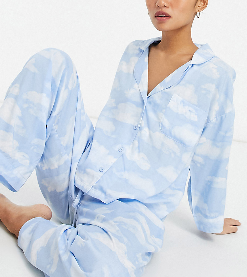 ASOS DESIGN Petite - Exclusives - Pyjamaset van 100% modal met overhemd en broek in blauw