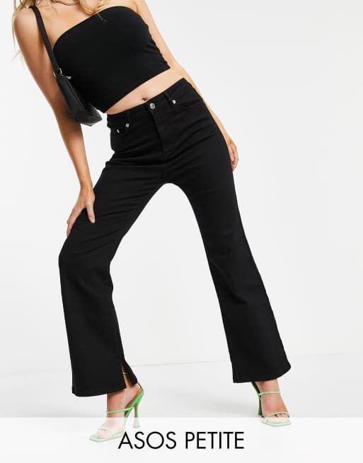 ASOS DESIGN Petite - Flared jeans met stretch in jaren 2000-stijl met hoge taille in zwart