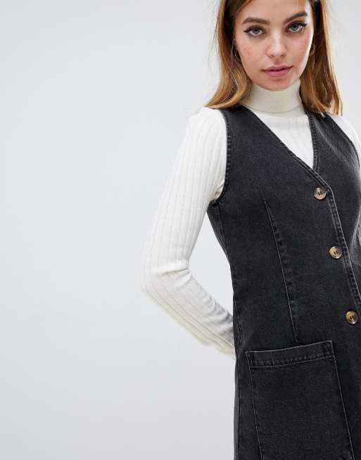 ASOS DESIGN – Petite – Förklädesklänning i denim i minimodell med knappar och v-ringning, 3 av 4