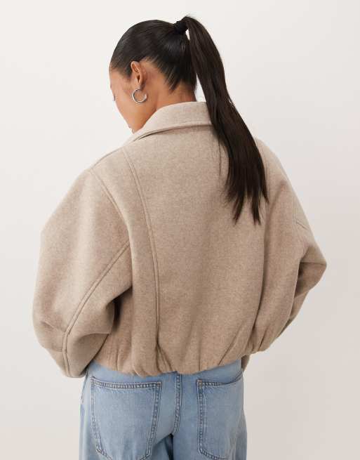 ASOS DESIGN Petite formel jakke med krave og cropped længde i mushroom, 4 af 4