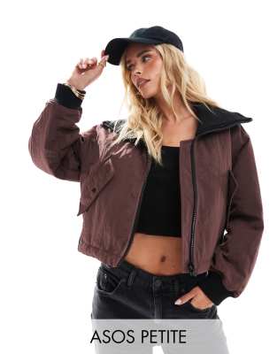 ASOS DESIGN Petite - Freizeitjacke in Schokoladenbraun mit Rippstrick-Kragen-Schwarz