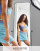 Thumbnail 1 van 4