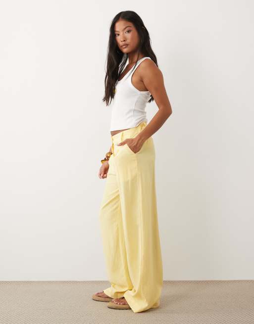 ASOS DESIGN Petite – Gerade geschnittene Relaxed-Fit-Hose in Gelb mit Leinenanteil, 3 von 5
