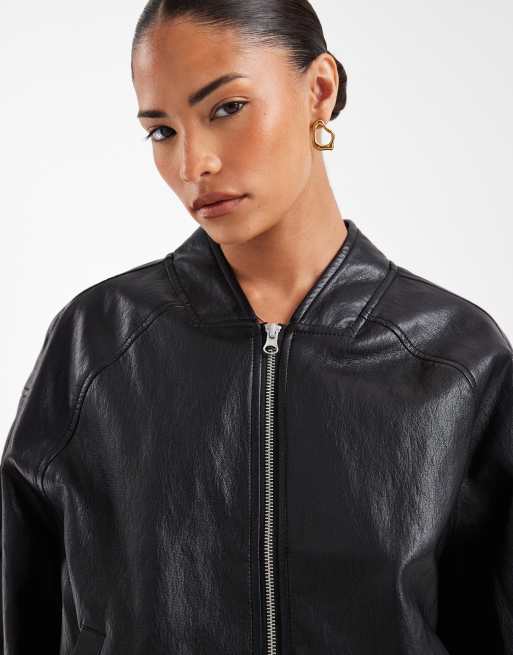 ASOS DESIGN Petite giacca bomber oversize effetto pelle lavata nera slavata, 4 di 4