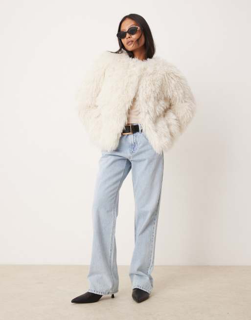 ASOS DESIGN Petite - Giacca color crema in pelliccia mongola sintetica, 3 di 4
