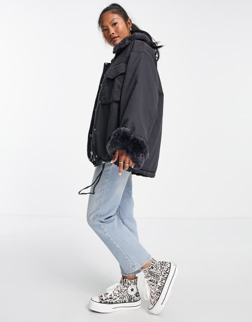 ASOS DESIGN Petite - Giacca in cotone con colletto in pile borg antracite, 4 di 4