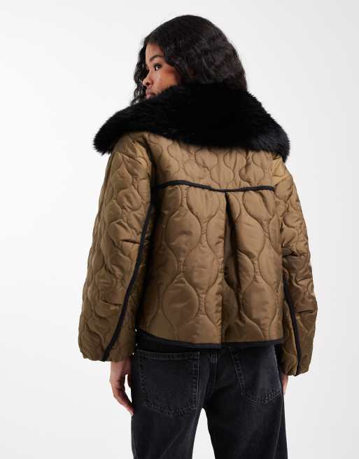 ASOS DESIGN Petite - Giacca trapuntata ibrida in pile borg senza colletto kaki, 2 di 4