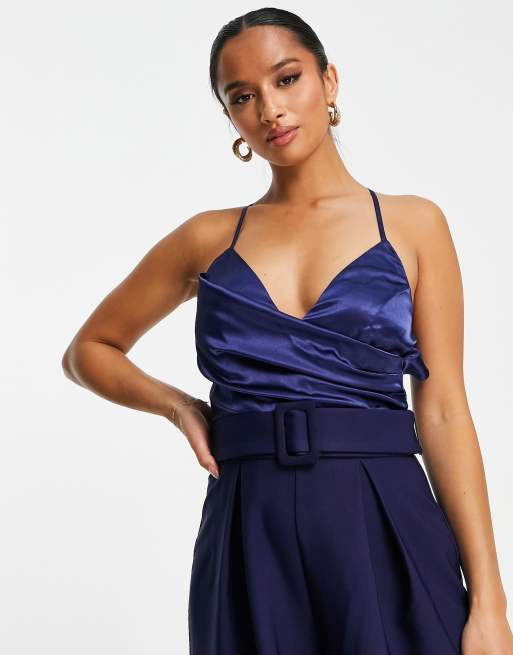 ASOS DESIGN Petite – Granatowy satynowy kombinezon na ramiączkach 2w1 z szerokimi nogawkami, 3 z 4
