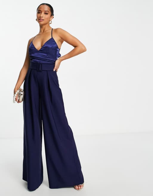 ASOS DESIGN Petite – Granatowy satynowy kombinezon na ramiączkach 2w1 z szerokimi nogawkami, 4 z 4