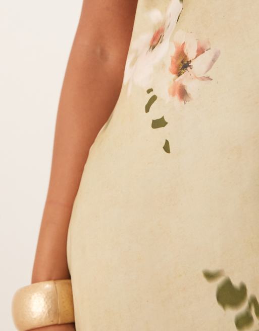ASOS DESIGN Petite – Grön, blommig miniklänning med ryschad byst och smala axelband, 3 av 4
