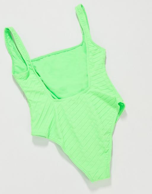 ASOS DESIGN Petite – Grön ribbad baddräkt med fyrkantig halsringning, 2 av 4