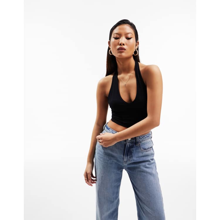 What is a Halter Neck Crop Top?