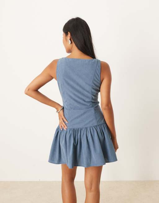 ASOS DESIGN Petite - Havblå minikjole med lige hals, knapper og sænket talje, 3 af 4