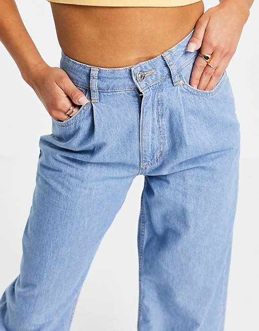Jeans Petite high rise 'relaxed' dad jeans with pleat fronts in midwash 