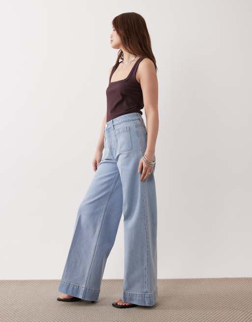 ASOS DESIGN Petite high waist wide leg jeans with front pockets in lightwash, 3 of 5