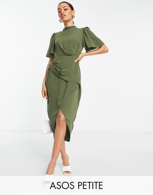 ASOS DESIGN Petite – Hochgeschlossenes, kurzärmliges Minikleid in Khaki mit Drapierung und gewickelter Vorderseite