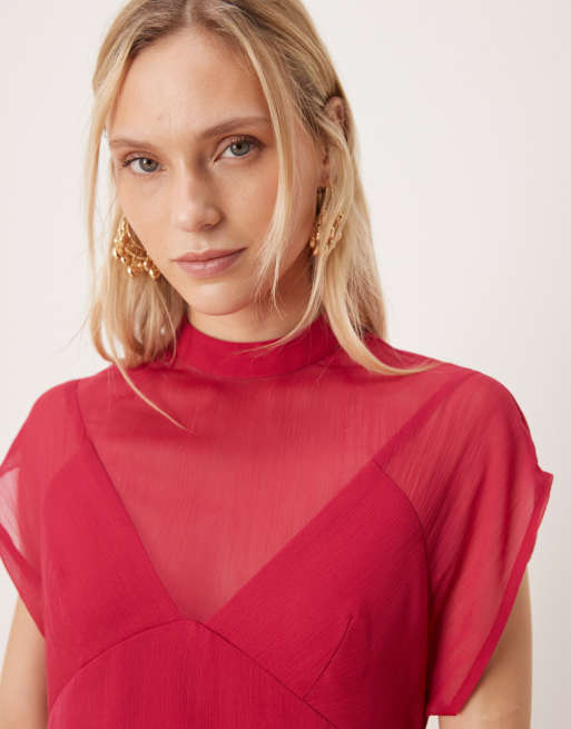 ASOS DESIGN Petite - Hoogsluitende maxi-jurk van chiffon met zakdoekzoom in kersenrood, 2 van 4