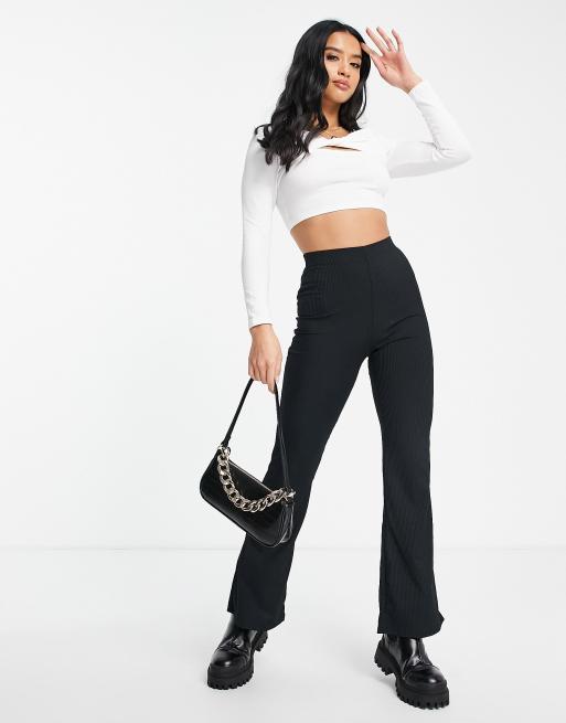 ASOS DESIGN Petite - Hvid croptop med lange ærmer og snoet detalje, 2 af 4