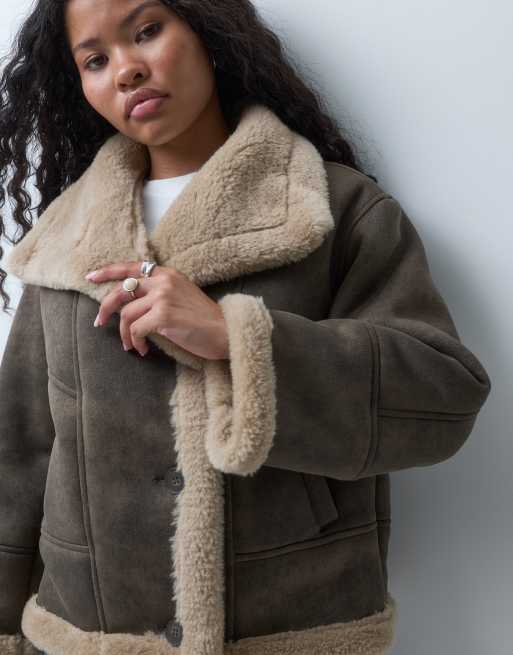 ASOS DESIGN Petite jacket met watervalhals, borgvoering en shearling in mink, 4 van 4