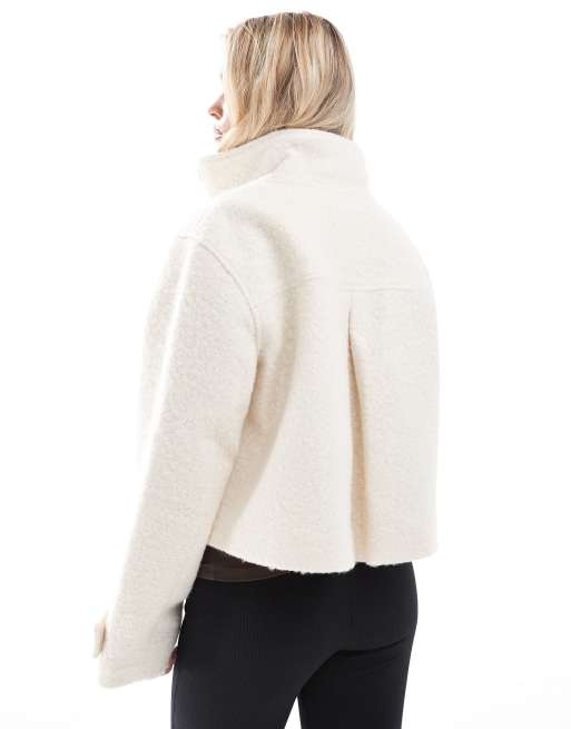 ASOS DESIGN Petite - Jakke i cremefarvet boucle med ståkrave, 4 af 4