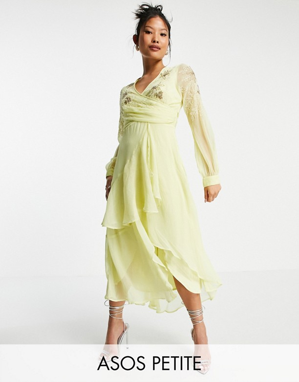 ASOS DESIGN Petite – JasnożÓłta kopertowa warstwowa sukienka midi ze zdobieniami i długimi rękawami Stonowany żÓłty Doskonały 