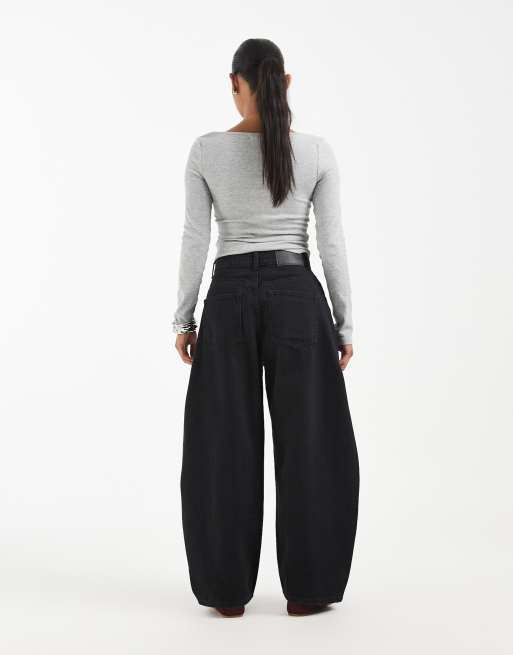 ASOS DESIGN Petite jeans met hoge taille en barrel leg in zwart, 3 van 5