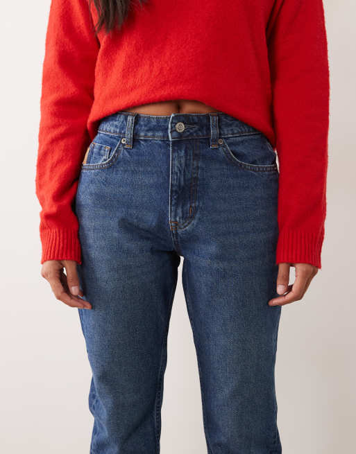 ASOS DESIGN Petite jeansy o prostych nogawkach w ciemnym odcieniu, 4 z 5
