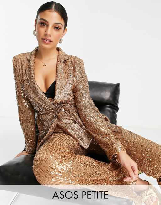 ASOS DESIGN Petite – Jersey-Anzugblazer im Wickeldesign mit Paillettenbesatz in Roségold