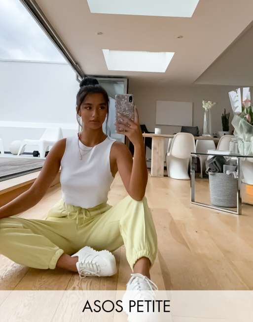 ASOS DESIGN Petite - Jogger d'ensemble oversize à nervures - Citron