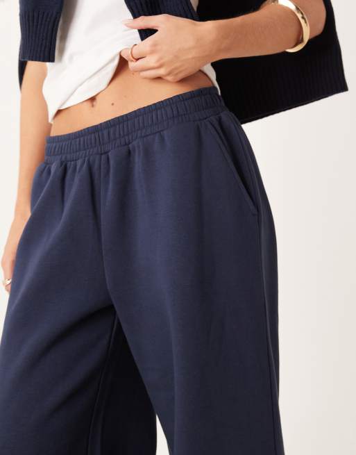 ASOS DESIGN Petite - Joggers a fondo ampio blu navy con interno spazzolato, 2 di 5