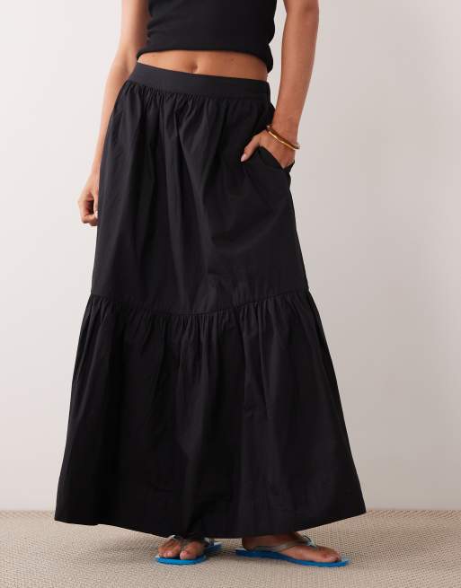 ASOS DESIGN Petite - Jupe longue style bohème à volant étagé - Noir, 2 de 5