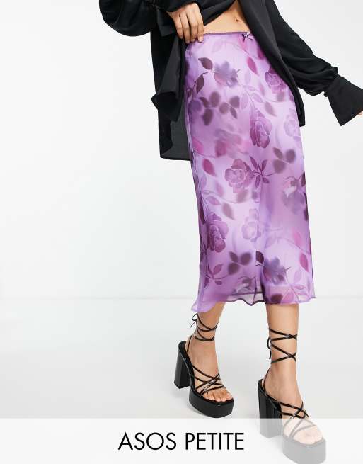 ASOS DESIGN Petite - Jupe mi-longue à taille basse style années 90 avec imprimé floral - Violet 