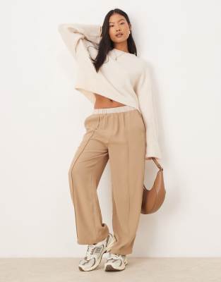 ASOS DESIGN Petite – Kamelfärgade, ankellånga byxor med kontrasterande resårmidja - view 1