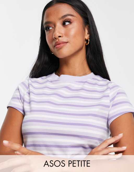 ASOS DESIGN Petite – Knapp geschnittenes, gestreiftes T-Shirt in Flieder