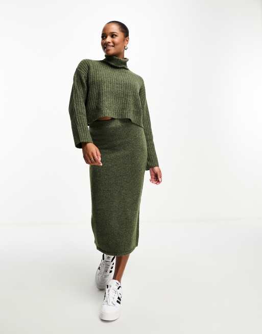 Khaki knit 2025 midi skirt