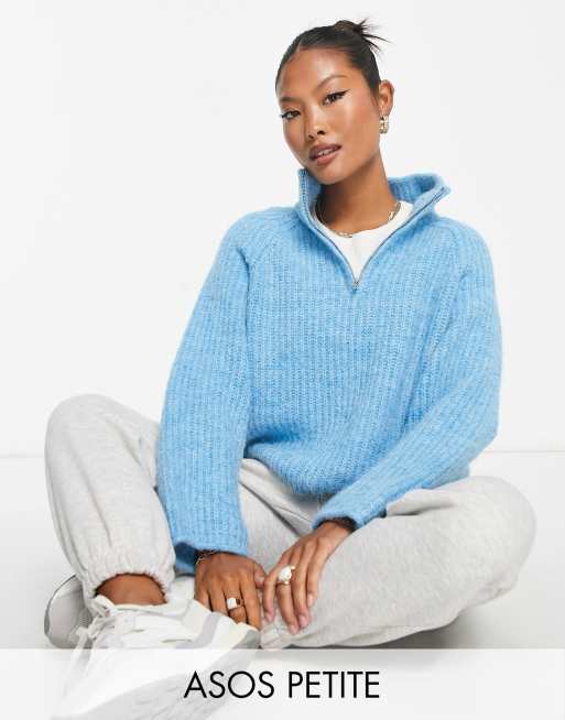 ASOS DESIGN Petite – Kobaltowy sweter z puszystej przędzy z kołnierzykiem zapinanym na suwak