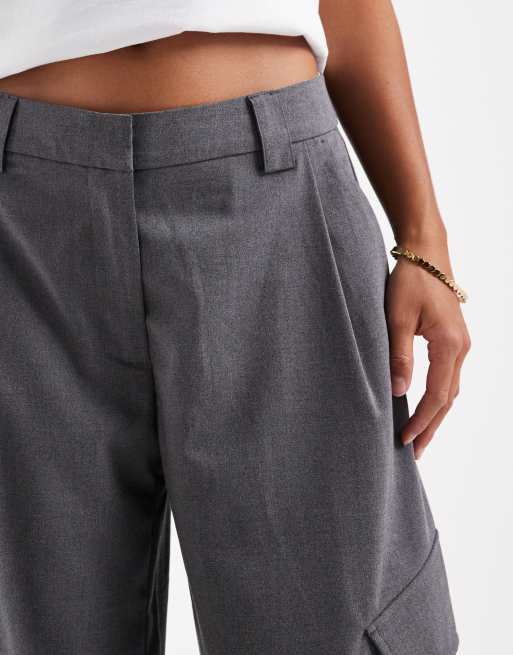 ASOS DESIGN Petite - Koksgrå skræddersyede utility-bukser med tøndeformede ben , 3 af 5