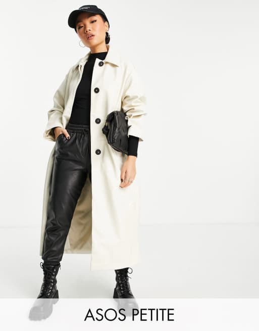ASOS DESIGN Petite – Kremowy płaszcz w stylu lat 90. z imitacji skóry