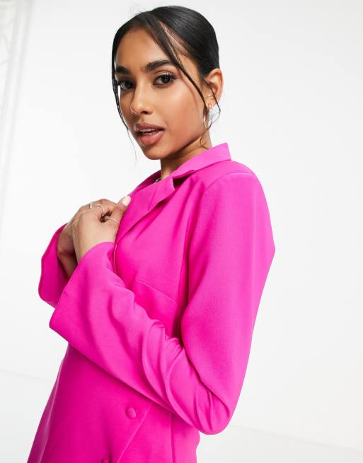 ASOS DESIGN Petite – Kurzes Blazer-Kleid in Magenta mit geknöpftem Schlitz am Rock, 2 von 4