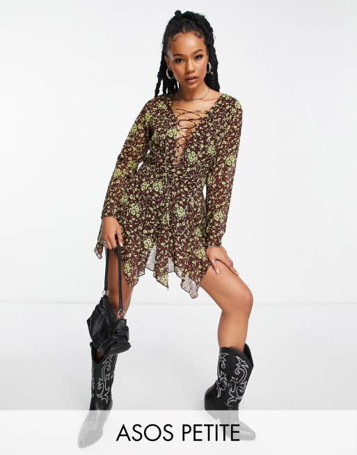 https://images.asos-media.com/products/asos-design-petite-lace-up-front-mini-dress-in-grunge-ditsy/203062654-1-grungeditsy?$n_640w$&wid=513&fit=constrain