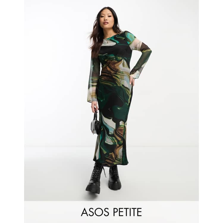 ASOS DESIGN Petite Langarmliges Chiffon Midikleid mit Marmormuster