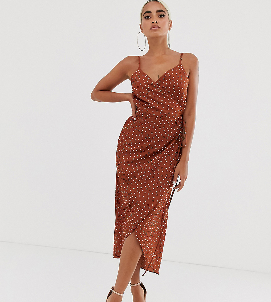 ASOS DESIGN - Petite - Lange cami-jurk met overslag en stippenprint-Multi