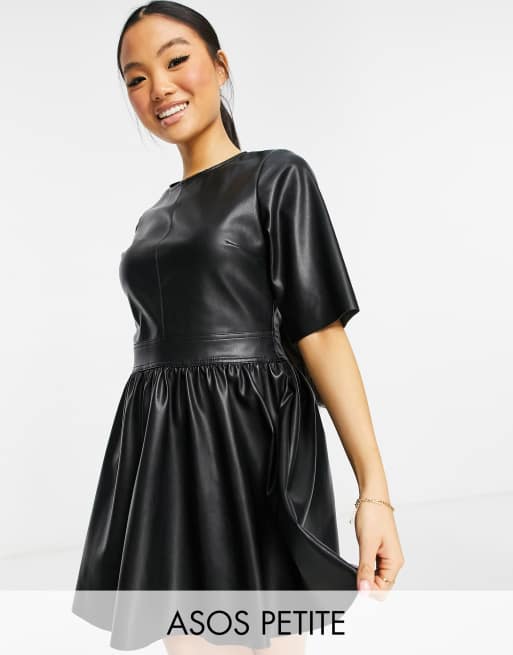 Black t 2024 shirt skater dress