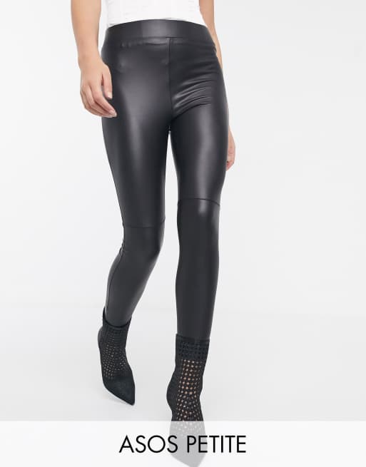ASOS DESIGN Petite – Leggings in Lederoptik