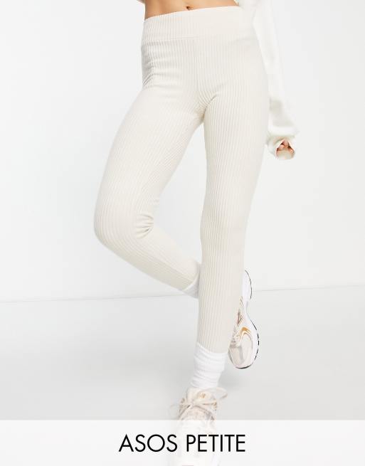 ASOS DESIGN Petite – Legginsy z podwyższonym stanem ze szczotkowanej prążkowanej dzianiny w kolorze kości słoniowej