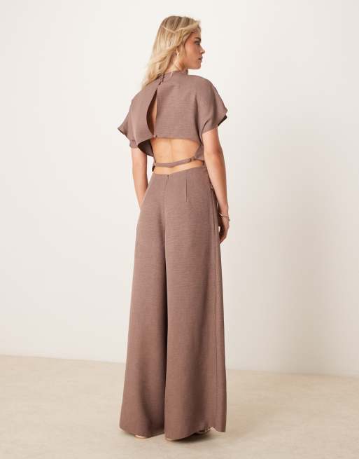 ASOS DESIGN Petite linen look open back and ruched detail jumpsuit in mocha, 3 of 4
