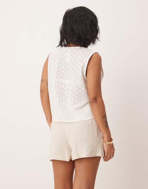 ASOS DESIGN Petite – Locker geschnittene Dad-Shorts in Steinbeige mit Leinenanteil, 5 von 5