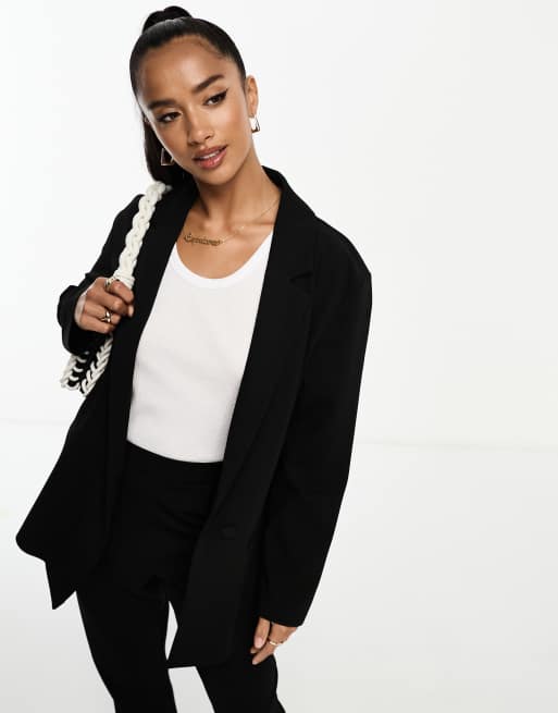 ASOS DESIGN Petite Locker geschnittener Anzugblazer aus Jersey in Schwarz ASOS