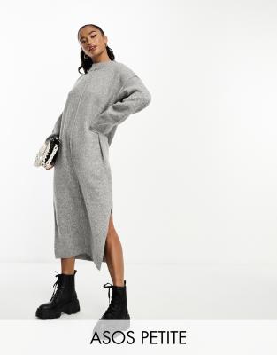 ASOS DESIGN Petite - Lockeres Oversize-Midikleid aus Strick in Grau mit Rundhalsausschnitt und Nahtdetails